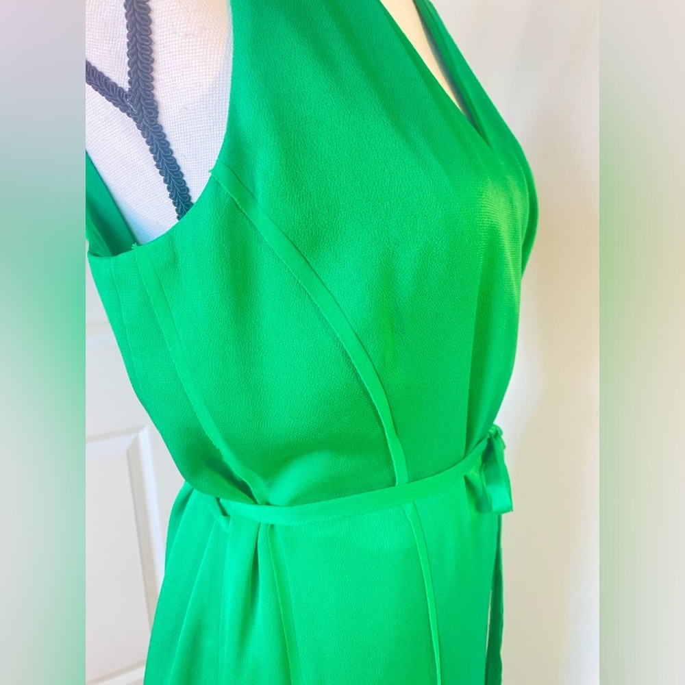Banana Republic Kelly Green Vneck Midi Wrap Dress Tie Belt Medium Sleeveless NWT - Picture 9 of 17